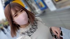 【初撮影】忘れ物を届けてくれた親切な巨乳カフェ店員に中出し！！2