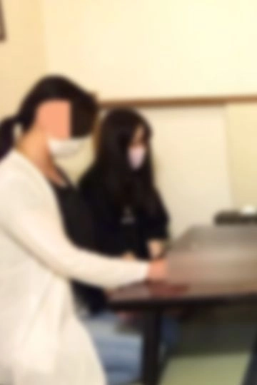 【不滅】親が作った借金返済に充てられる娘のはずが母親も娘の横で他人棒を咥えさせられ