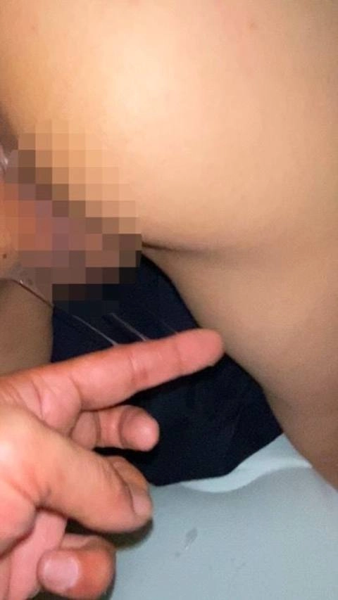【閲覧注意・身バレ即削除期間限定】3カメマルチカム編集　陥没乳首の小柄っこちゃんに*******中出し　「やだ、やめて、おか◯さん、たす◯て。」男「 ＊＊できちゃうね、＊＊生の＊＊8