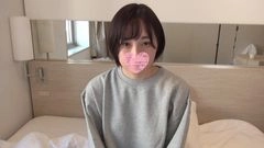 合計3作品！怒涛の180分！！ ショートカットの素朴な美女は、股間に大きなシミを作る変態女子。0