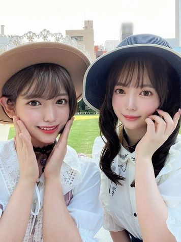 【夏のお嬢様】ナンパGET！プールで遊びたいお嬢様部２人と絶対に中出ししたい大学生のエチエチオイル乱交パーティ！チンポが気持ち良すぎて白目アクメ☆