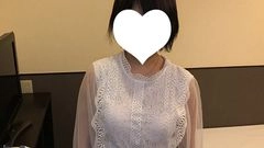 くみ20歳・生・顔射＆N出し。保育士を目指す天然ドＭなEカップのキラキラ美形な女子大生に一生忘れられないプレイを敢行。スク水でイエロー！なんでもありの２連発【絶対素人・B面コレクション】（046）0