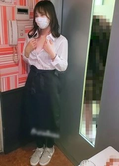 【1周年突破記念限定1980pt】戸田恵○香似のJDカラオケ店でバイト中に中出し。0