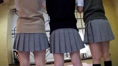 奇跡の4P　まだ学校に行っている若い子たちと制服でハメ撮り個人撮影②0