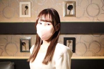 初撮影・初顔出し・3日間限定500pt！　細身スタイル抜群の元単体AV女優Rちゃんと中出し2発の濃厚S〇X！