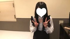 【再販記念50人限定1000円オフ】りさ18歳（１）・生・N出し。黒髪清楚系エロ女子登場！KODOMOすぎた天真爛漫な腰つきに思わずおっぴょん！脅威のビッチビチダンス！【絶対素人】（038）0