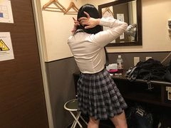 【再販記念50人限定1000円オフ】りさ18歳（２）・生・顔射。制服黒髪娘に生でガン突き。KODOMOのくせにビッチすぎるプレイに白旗！【絶対素人】（039）0