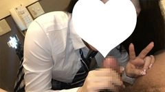 【再販記念50人限定1000円オフ】りさ18歳（２）・生・顔射。制服黒髪娘に生でガン突き。KODOMOのくせにビッチすぎるプレイに白旗！【絶対素人】（039）4