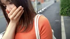 【羞恥散歩】自撮り棒を持たせる新感覚野外恥/辱プレイ 28才の若い他人妻が興味本位で選んだ未知の体験 最後は履いてたストッキングをビリビリに破って中出し2