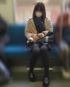 黒髪ニーハイとの思い出ネカフェでの出会い巨根生ハメ電車露出など5タイトルまとめ9