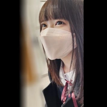 説明不要のアイドル級美女18才みゆちゃん　初めての撮影で緊張しつつも、最後まで頑張って中出し。