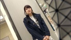 【上品な19才】アナウンサーを目指す温室育ちの女子大生に大量中出し1