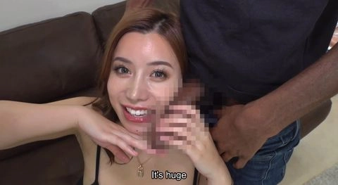 巨乳で巨尻の有名な女優が素人の巨根黒人2人に中出しされた3P0