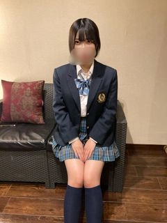 18歳アイドル系ショートカット美女の生ハメ中出しごっくん2連発！初めての潮吹きに困惑してました、、※顔の可愛さは保証します0