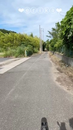 【18歳Gカップえりかの自撮り】☆彡 普通の道路なのに人が来なそうだったので全裸なってディルドオナニー！！最後逝った直後に車のロック解除の音が聞こえてパニックになって走って隠れました…///3