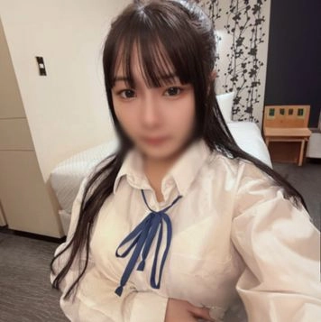 巨乳ダンス部。お泊りで特濃中出し。この制服ちゃん実は…