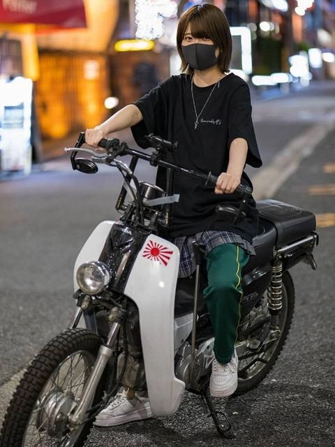 【個人撮影】ムラタ18歳美形ボーイッシュバイクガールにノーヘル騎乗で生中出し【山射】5