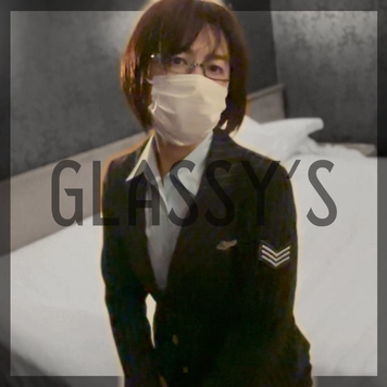 #09 人妻美人マッサージ師に大量顔射│GLASSY'S