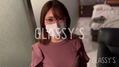 #10 可愛過ぎる美人人妻に中出し│GLASSY'S0