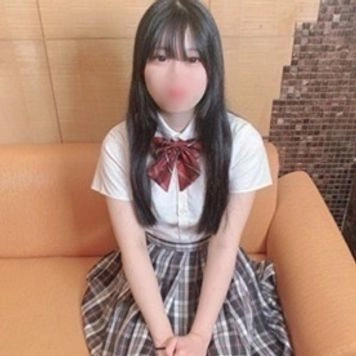 吹奏楽で頑張っていた18歳。ピンクの美マンでキツマンに初めてのオジサン巨根ピストン！膣奥中出しで精液搾り取っちゃうひなたちゃん！特典:フェ●チオ生挿入中出し逆流！