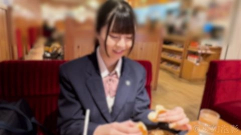 【制服ﾊﾒ】教師を目指す純情可憐な彼女が我慢できず潮吹き。肉棒をねじ込み2回も種付けし狂わす。。2