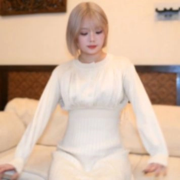【無】 第二弾！Ｅカップ美乳色白美女！大好評につき再登場⤴実はおっぱいも良いですがお尻も美尻でした。ゴックンと中だし二発！※特典高画質