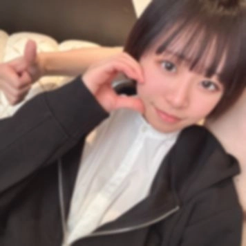 【2 .作.品】ハ.メ潮!大量潮吹き!デカクリ♡天真爛漫なももちゃん。ディープスロートフェラご.奉.仕 後 本能剥き出し中.出し 懇.願セックス。