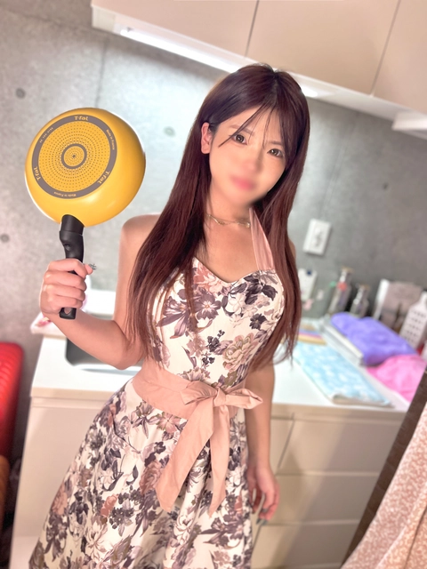 16日まで990pt!!※20歳専門！　同棲してうちに帰ると裸エプロンで大胆誘惑してきたのでたまらず連続中出し！1