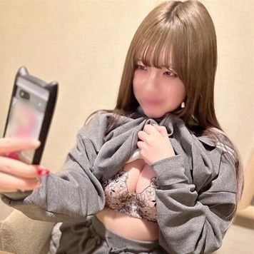 「中出しマ●コにダブルピース♡♡」ノリノリスレンダーF乳ムスメとイチャラブSEX♥汗だくデカマンビラの吸着快感に耐え切れず2連続暴発射精!
