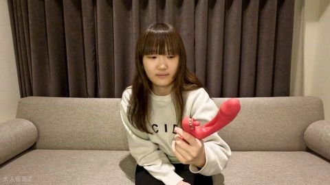 【素人初撮り】ここあ(18) 経験人数１名のかわいい素人。初めておもちゃを使ったら秒で潮吹きしちゃいました。そのまま膣に生中出しし、アナルも貫通してATMしました。9