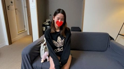 フェラ好きな蒼〇優似の小柄な19歳人妻さん♡セルフイラマで喉奥いじめて涙目でもまた咥えるドMな変態女♡0