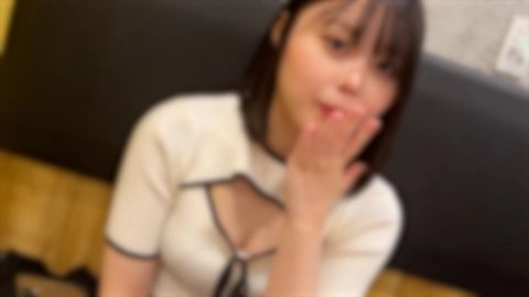 【初・顔出し】※本日限定2980pt※何も知らないでマッチしたみずきちゃん。お昼デートだからと油断しているので、ホテルに誘導して流れックス！！ピュアそうに見えたけど満更でもない様子で、濃厚中出し。2