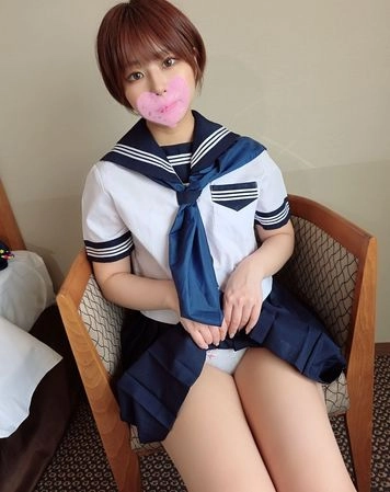 ※初回50％OFF【無】必殺パイルドライバー69炸裂大射精！！みんな大好き笑里ちゃんを制服着せ替えダッチワイフに～ケダモノおぢたちがやりたい中出し放題のエンドレス３Pセックス！！もう生きて帰れないかも