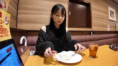 5/27迄990pt【初撮】都内現職美乳看護師。ナース服に隠した天然Gカップ解放、ムッチリボディを震わせ二発発射4