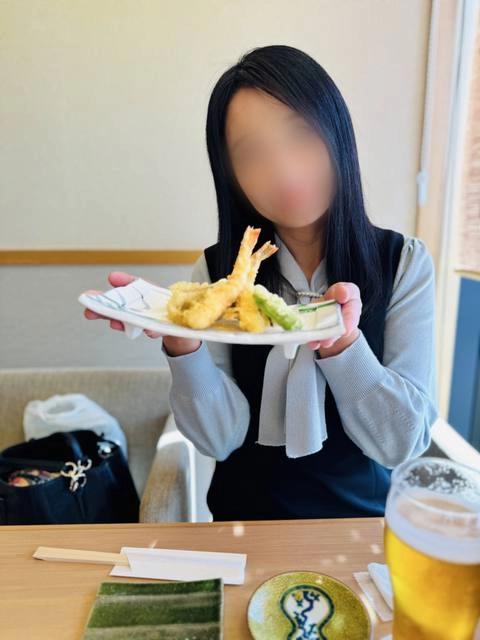 【10個限定‼️＆完全顔出し版】22歳大⚫︎生、まさかの3連発。 妻のお口で「不甲斐なくてすみません。。」3