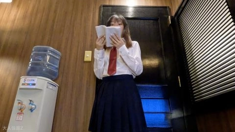 【素人初撮り】はる(19) 158cm45kgのかわいいスレンダーの小説を朗読させながらおもちゃ責めしてアナル貫通ATMの別画角動画となります9