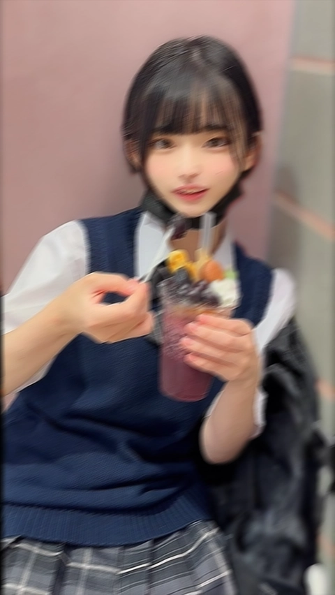 １２GB超えの最高傑作　138cm/42kgの小柄陸上部員１８才　１日かけて撮影した中出しまでの一部始終0