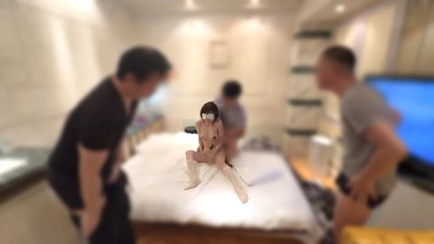 【FC2秘蔵/※事故映像】地方在住SSSS級美女が避妊無し4Pで子宮に連続中出しされるハメ撮り動画が流.//出。お蔵入りしていた完全プライベートの全貌【本編/顔.モ/無】【4K/60P超高画質特典】0