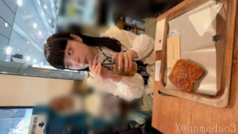 新垢ｲﾍﾞﾝﾄ限界価格70％OFF顔出し【未公開】148㎝圧倒的ろ〇の18歳ｺﾝｶﾌｪ嬢。汗たっぷりの巨根にﾒｽ顔発令。発情した膣に2度の種付け。。。2