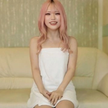 【無】メチャ可愛い！派手色髪系の女性はエロい…？「エッチなこと大好き⤴」らしいです！さらに初顔射に初中だし収録！※特典高画質