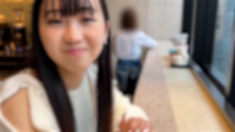 【ぱ完全顔出し】人見知りのギリ合法の“ガチで**”の19歳コンカフェ嬢。乳首でイキ狂い剛毛びっしりマ○コに特濃中出し。0