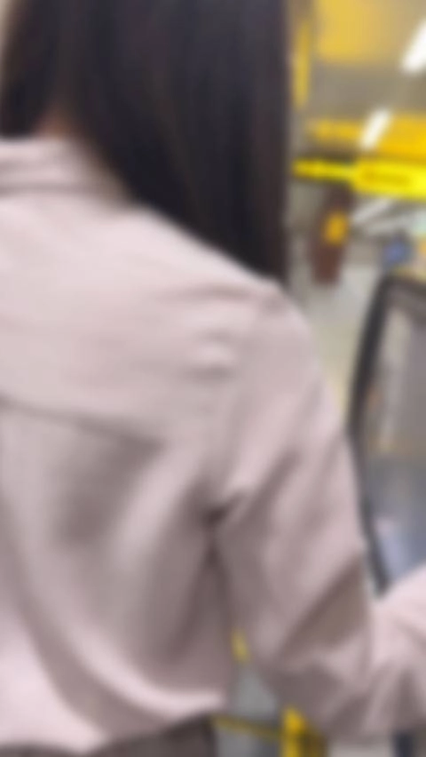 【ぱ.月末まで】**のため働く人妻だったOL。仕事に追われ欲求不満そうなので、剛毛まんこを中出し精子で満たしてあげました。1