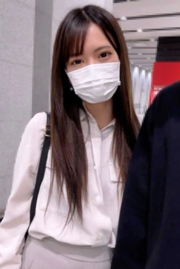 【ぱ.月末まで】**のため働く人妻だったOL。仕事に追われ欲求不満そうなので、剛毛まんこを中出し精子で満たしてあげました。
