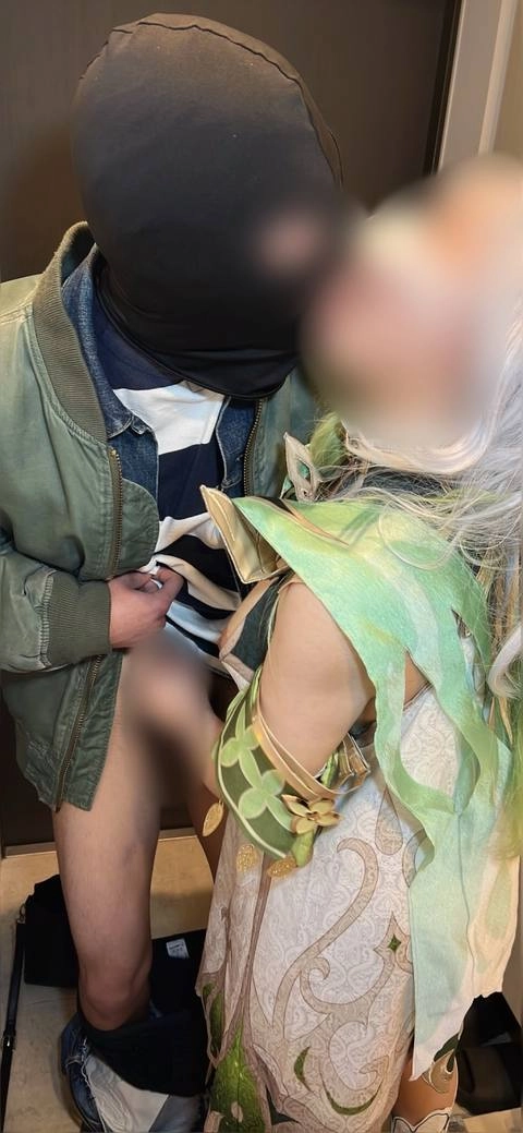 【雑魚チンポ即パイズリ】原〇ナヒ〇ダFcupのあちゃん玄関即尺からの即パイズリ、童貞くん出会って即挿入0