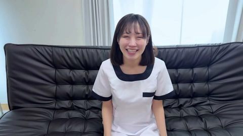 【完全ノーカット/真正6発連続】歯科衛生士ややが5日以上溜めた精子を自前衣装で連続ごっくん0