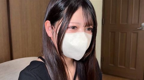 【完全素人】カワイイのにエロすぎる逸材19歳。危険日だけど生挿入。あまりの気持ちよさに腰が止まらず大量中出し。2