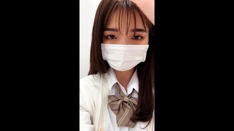 【モデル級美女】153cmDカップ制服18歳に多目的トイレで生オナニーさせてみた①　4K撮影 超高画質鑑賞映像。【2025年6月18日】0