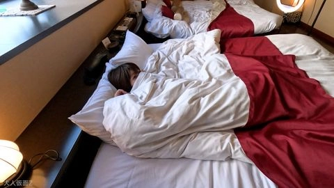 ななみ(19)160cm44kgついに顔出し可愛いです。クスコで開いてクリ責めしてピクピクする膣を観察し、長時間のおもちゃ責めしてアナル中出ししました。8