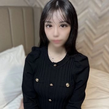 ど変態オナホ！【無】【潮吹き・中出し】博多弁が可愛い汚パンツの美女。オナホにされるもイキまくり、潮吹きまでしちゃう敏感ちゃん。最後はドロっと垂れちゃうくらいの大量中出し。※特典あり