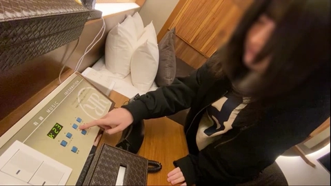 18歳長濱ねる似の美人とラブホで彼氏の話も聞きながらコスプレNTRエッチ7回目No.119【前編】4